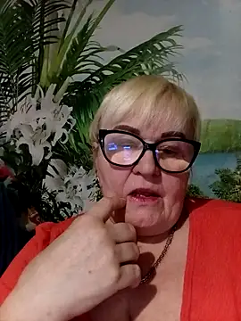 VioletSweet5566 online show from February 25, 2026, 2:39 pm