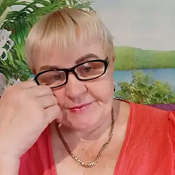 Snapshot of VioletSweet5566 chatting on October 21, 2025, 12:48 pm VioletSweet5566 online show from October 21, 2025, 12:48 pm