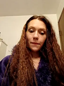 Wonderland97 online show from December 18, 2025, 4:39 am