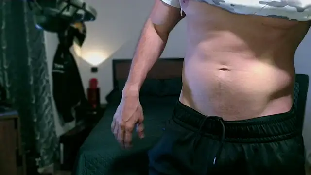 Snapshot of jacobmuscle4u chatting on September 17, 2025, 11:29 pm jacobmuscle4u online show from September 17, 2025, 11:29 pm