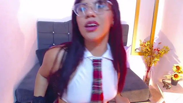 Snapshot of SamantaSweett_ chatting on November 18, 2025, 2:42 pm SamantaSweett online show from November 18, 2025, 2:42 pm