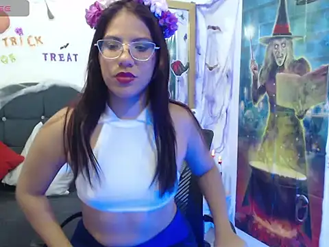 Snapshot of SamantaSweett_ chatting on October 11, 2025, 1:45 pm SamantaSweett online show from October 11, 2025, 1:45 pm