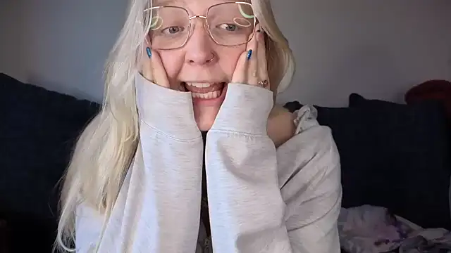 Daisyxoxo  online show from November 2, 2025, 10:09 am