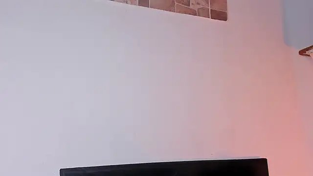 max valiant1 online show from September 14, 2025, 11:43 am