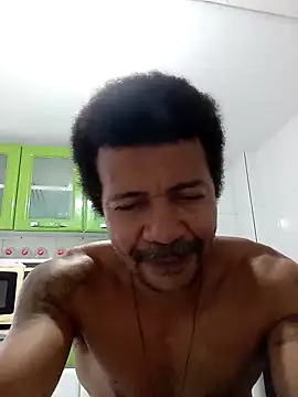 Snapshot of moreno25centimetro chatting on November 28, 2025, 5:57 pm moreno25centimetro online show from November 28, 2025, 5:57 pm