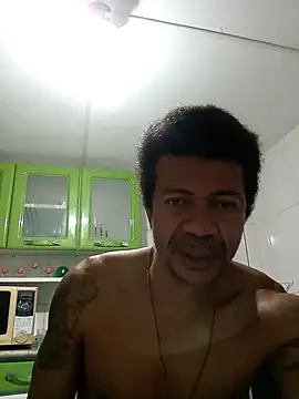 Snapshot of moreno25centimetro chatting on November 26, 2025, 12:32 am moreno25centimetro online show from November 26, 2025, 12:32 am