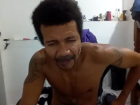 Snapshot of moreno25centimetro chatting on November 8, 2025, 2:37 am moreno25centimetro online show from November 8, 2025, 2:37 am