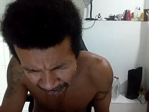 Snapshot of moreno25centimetro chatting on November 10, 2025, 2:49 am moreno25centimetro online show from November 10, 2025, 2:49 am