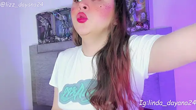 sweetdollinda23 online show from October 26, 2025, 7:20 am