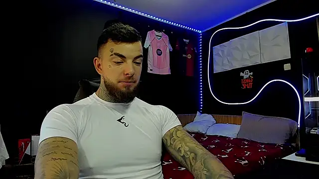 Chrisjordan66 online show from December 15, 2025, 7:36 am