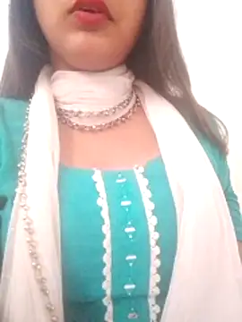 Babe Doll04 online show from April 14, 2026, 7:24 am