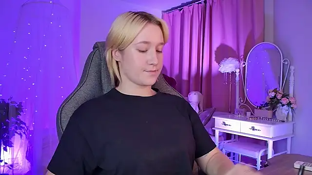 CinBellamy online show from November 12, 2025, 2:59 am