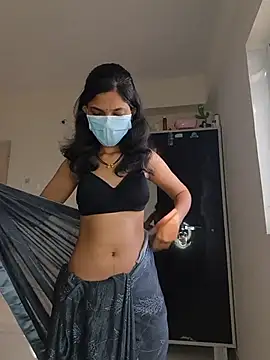 Shivani2002 online show from May 31, 2026, 2:50 am