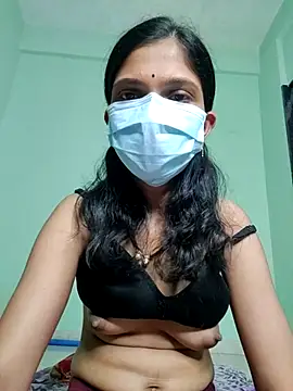 Shivani2002 online show from March 28, 2026, 6:09 pm