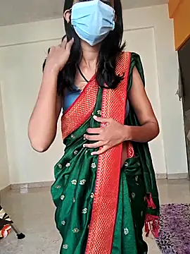 Snapshot of Shivani2002 chatting on November 20, 2025, 8:37 am Shivani2002 online show from November 20, 2025, 8:37 am