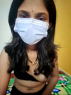 Snapshot of Shivani2002 chatting on November 16, 2025, 5:06 pm Shivani2002 online show from November 16, 2025, 5:06 pm