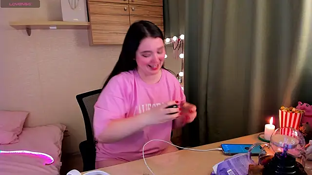 Alice next door online show from February 8, 2026, 1:31 pm