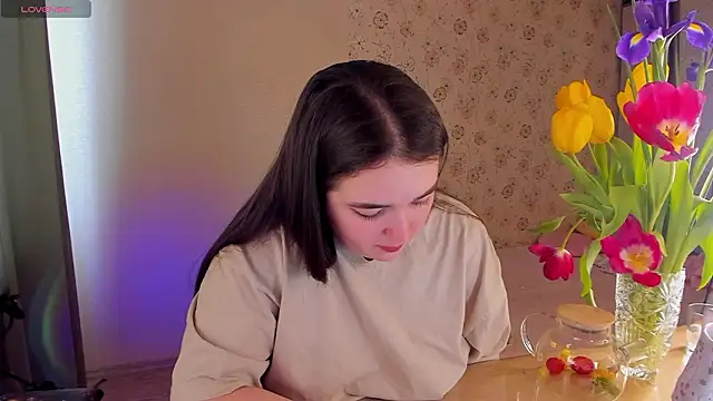 Alice next door online show from March 7, 2026, 12:43 pm