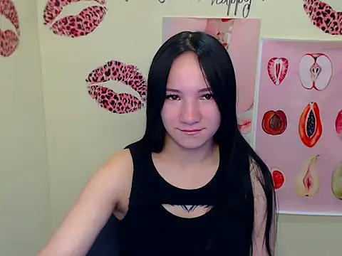 Snapshot of Em7MaA chatting on September 24, 2025, 12:11 pm Em7MaA online show from September 24, 2025, 12:11 pm