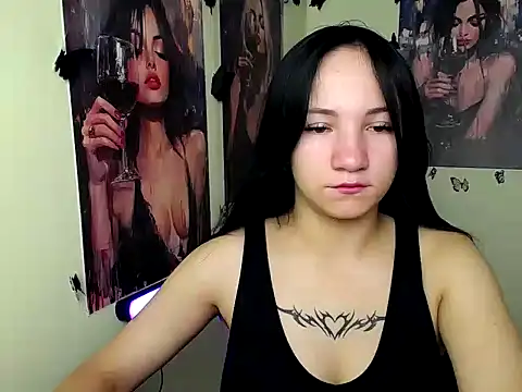 Snapshot of Em7MaA chatting on September 11, 2025, 12:16 pm Em7MaA online show from September 11, 2025, 12:16 pm