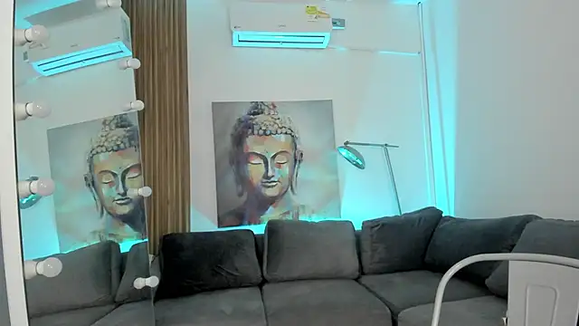 cinnia  online show from January 15, 2026, 10:07 am