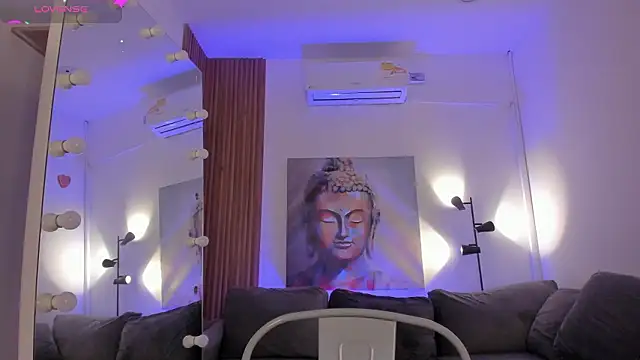 cinnia  online show from February 20, 2026, 10:39 am