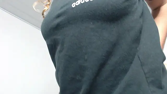 Giia Monroe online show from November 30, 2025, 4:30 pm