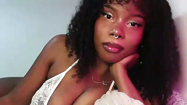 SparklingSoleil online show from November 23, 2025, 6:51 pm