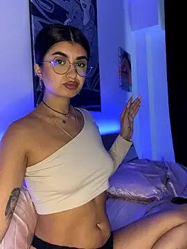 Snapshot of Lina_Xstasy chatting on September 27, 2025, 3:29 pm Lina Xstasy online show from September 27, 2025, 3:29 pm