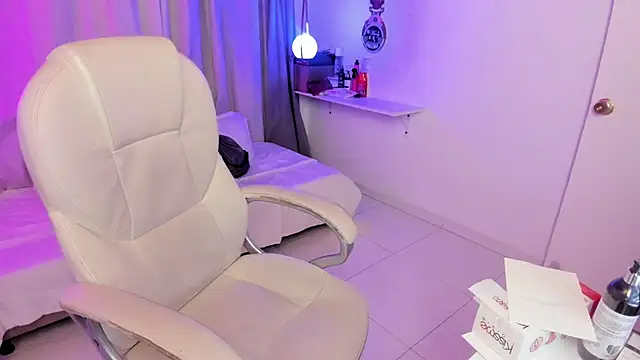 kurito  online show from November 22, 2025, 3:16 am