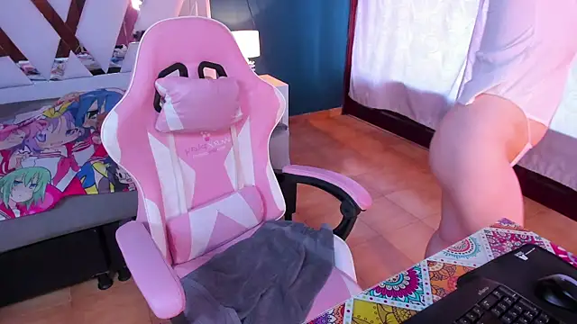 Melody Lolii online show from April 11, 2026, 6:22 pm