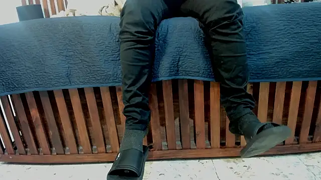 ItaloMoore online show from April 2, 2026, 12:34 pm