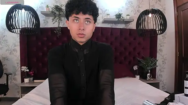 Snapshot of NoahDupont chatting on September 15, 2025, 7:58 pm NoahDupont online show from September 15, 2025, 7:58 pm