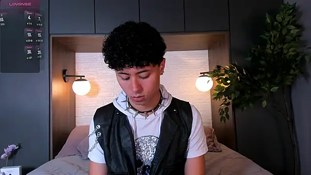 Snapshot of NoahDupont chatting on September 24, 2025, 7:31 pm NoahDupont online show from September 24, 2025, 7:31 pm