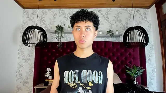 Snapshot of NoahDupont chatting on September 18, 2025, 7:50 pm NoahDupont online show from September 18, 2025, 7:50 pm