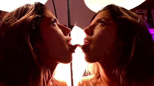 Snapshot of jupiter_sin_h chatting on October 6, 2025, 9:37 pm jupiter sin h online show from October 6, 2025, 9:37 pm