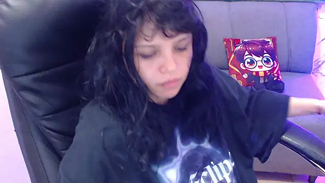 minnie cake online show from November 27, 2025, 10:54 pm