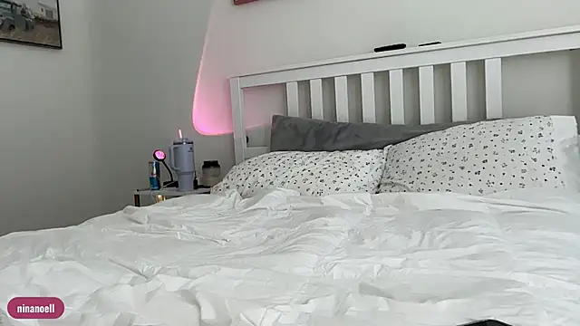 Snapshot of Ninanoell chatting on September 10, 2025, 3:22 pm Ninanoell online show from September 10, 2025, 3:22 pm