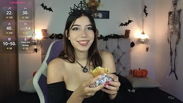 Snapshot of lila_min chatting on October 15, 2025, 2:14 pm lila min online show from October 15, 2025, 2:14 pm