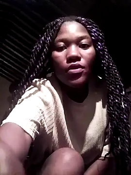 Miss thorne online show from October 18, 2025, 2:24 am