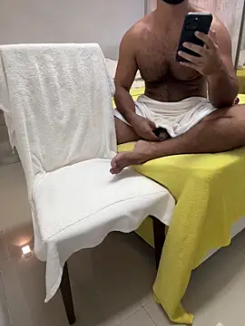 CasadoLutadorBigStuds online show from February 14, 2026, 9:59 pm