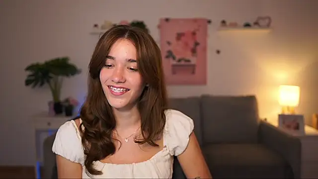 kissie cat online show from September 19, 2025, 1:15 pm