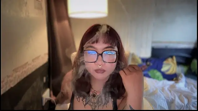 Snapshot of _XXXKittyTingles chatting on December 4, 2025, 4:44 am XXXKittyTingles online show from December 4, 2025, 4:44 am