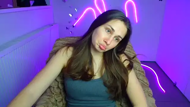 Stefanie Sweet online show from March 27, 2026, 6:33 am