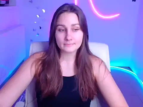 Stefanie Sweet online show from December 17, 2025, 6:29 am