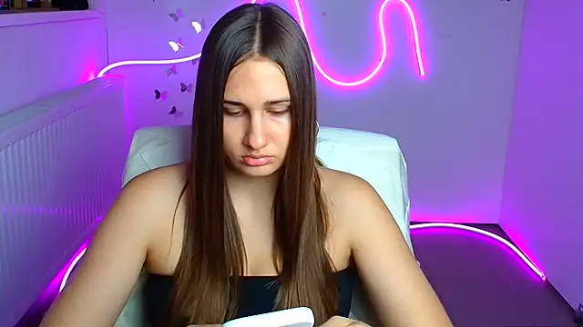 Snapshot of Stefanie_Sweet chatting on July 17, 2026, 5:37 am Stefanie Sweet online show from July 17, 2026, 5:37 am