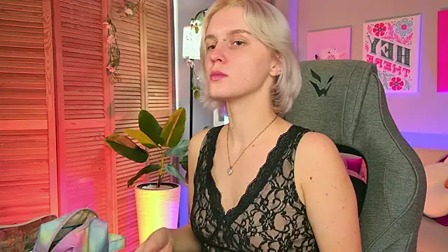 BethanyCloud online show from November 20, 2025, 6:03 am