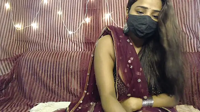 Snapshot of Samiksha- chatting on May 17, 2026, 12:38 pm Samiksha- online show from May 17, 2026, 12:38 pm