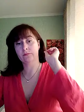 Amandda  online show from May 10, 2026, 5:11 am
