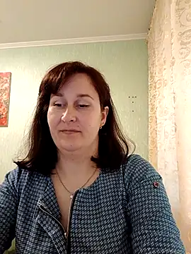 Amandda  online show from April 21, 2026, 4:24 pm